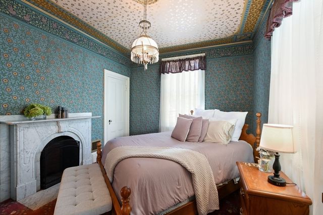 97 Madison St, New Bedford, MA 02740