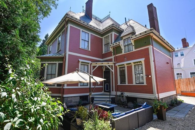 97 Madison St, New Bedford, MA 02740