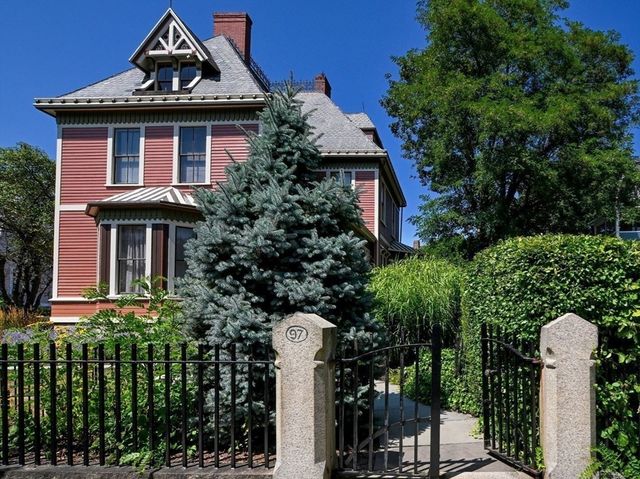 97 Madison St, New Bedford, MA 02740