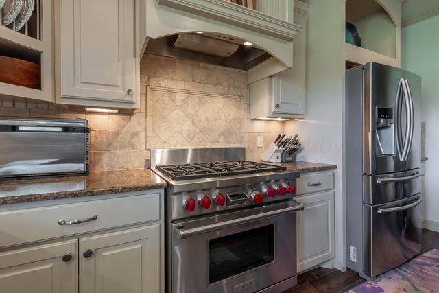 9 Jynteewood Circle, Canyon, TX 79015