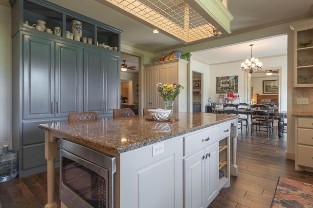 9 Jynteewood Circle, Canyon, TX 79015