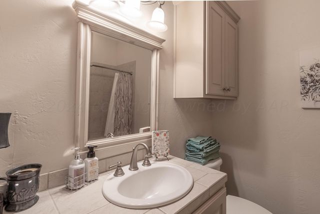 9 Jynteewood Circle, Canyon, TX 79015