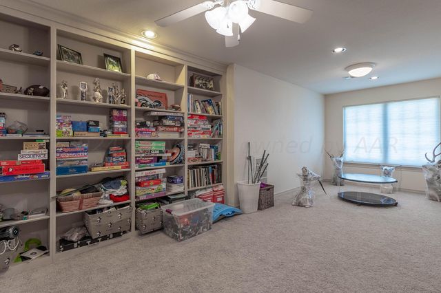 9 Jynteewood Circle, Canyon, TX 79015