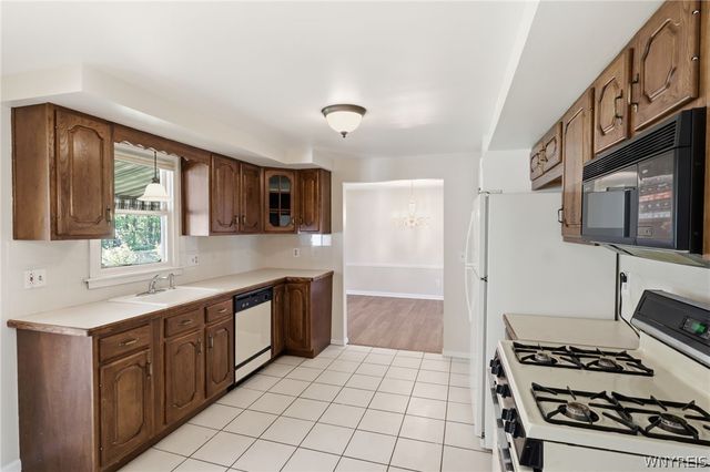 274 Fareway Lane, Grand Island, NY 14072
