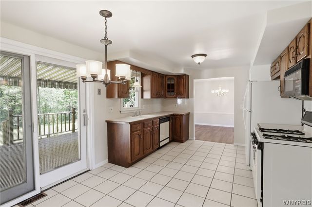 274 Fareway Lane, Grand Island, NY 14072