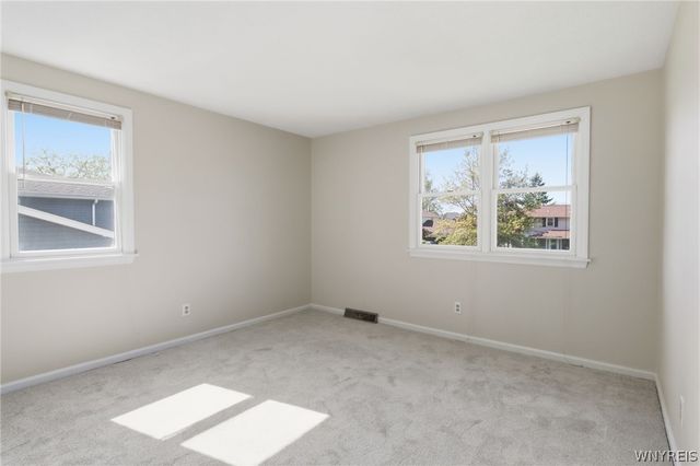 274 Fareway Lane, Grand Island, NY 14072