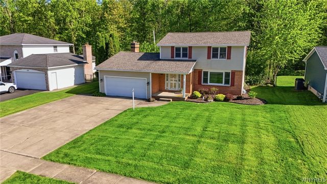 274 Fareway Lane, Grand Island, NY 14072