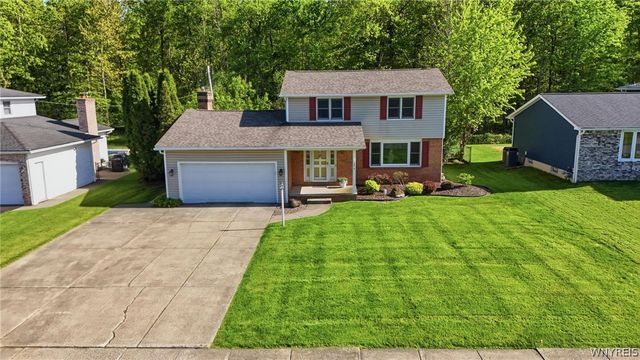 274 Fareway Lane, Grand Island, NY 14072