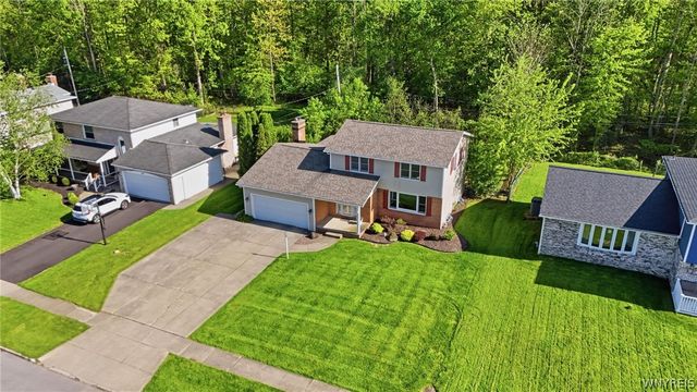 274 Fareway Lane, Grand Island, NY 14072