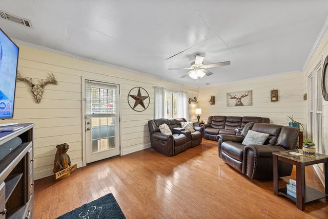 54 Bridle Path, Ellerslie, GA 31807