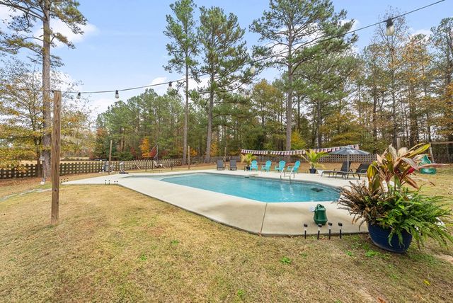 54 Bridle Path, Ellerslie, GA 31807