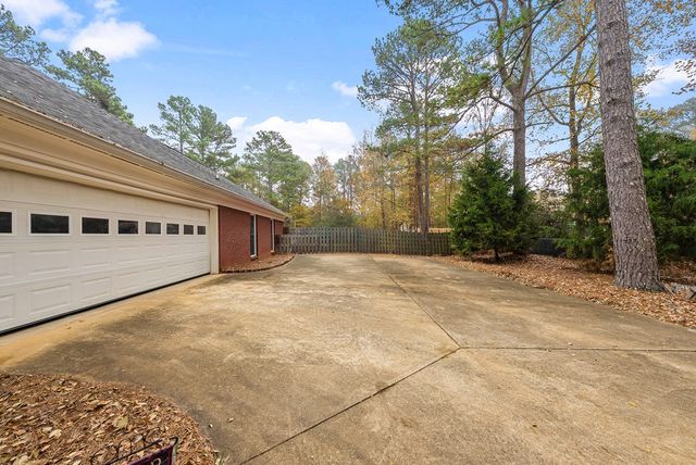 54 Bridle Path, Ellerslie, GA 31807