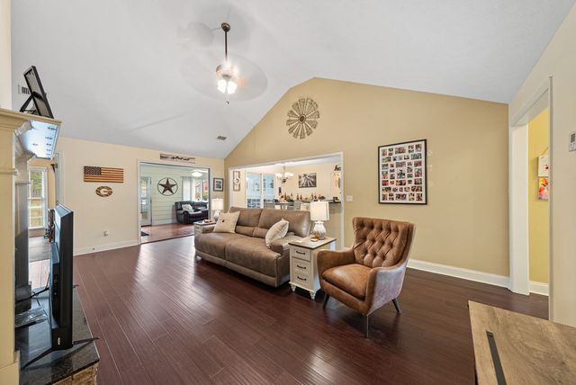 54 Bridle Path, Ellerslie, GA 31807