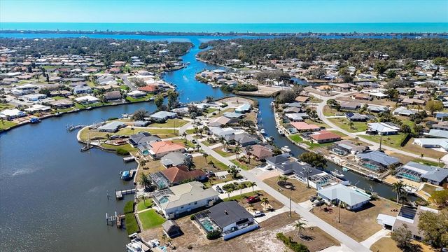 1936 FAIRVIEW DRIVE, Englewood, FL 34223