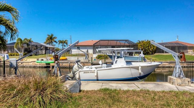 1936 FAIRVIEW DRIVE, Englewood, FL 34223