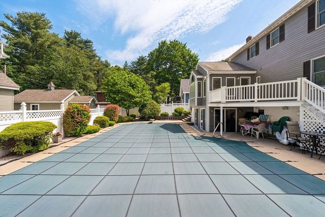 42 Woodland Rd, Wakefield, MA 01880