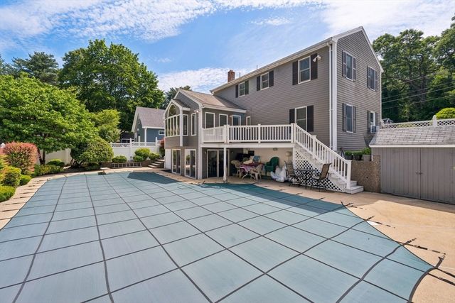 42 Woodland Rd, Wakefield, MA 01880
