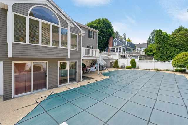 42 Woodland Rd, Wakefield, MA 01880
