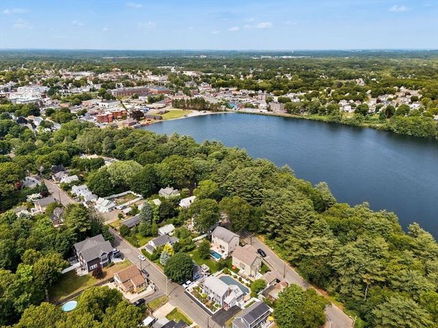 42 Woodland Rd, Wakefield, MA 01880