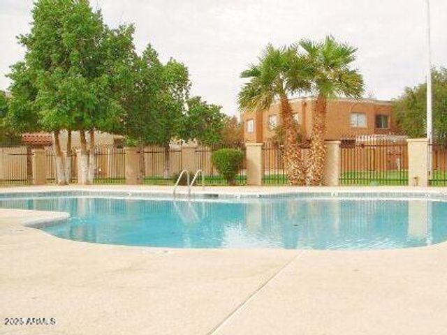 4514 E Riverside Street, Phoenix, AZ 85040