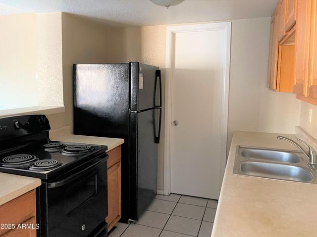 4514 E Riverside Street, Phoenix, AZ 85040