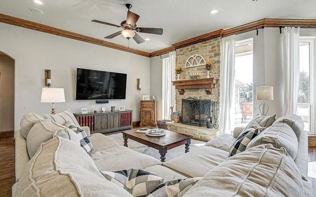 400 Chippendale Drive, Heath, TX 75032