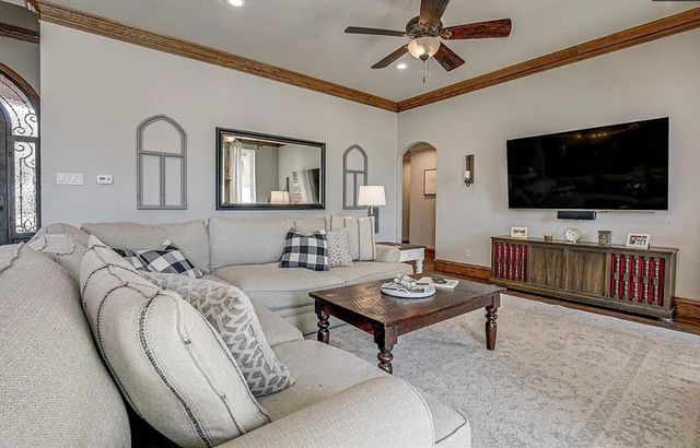 400 Chippendale Drive, Heath, TX 75032