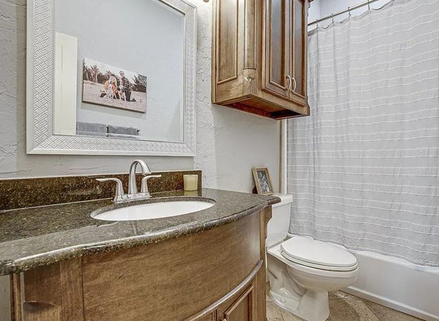 400 Chippendale Drive, Heath, TX 75032
