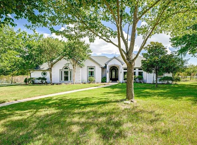 400 Chippendale Drive, Heath, TX 75032