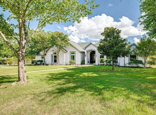 400 Chippendale Drive, Heath, TX 75032