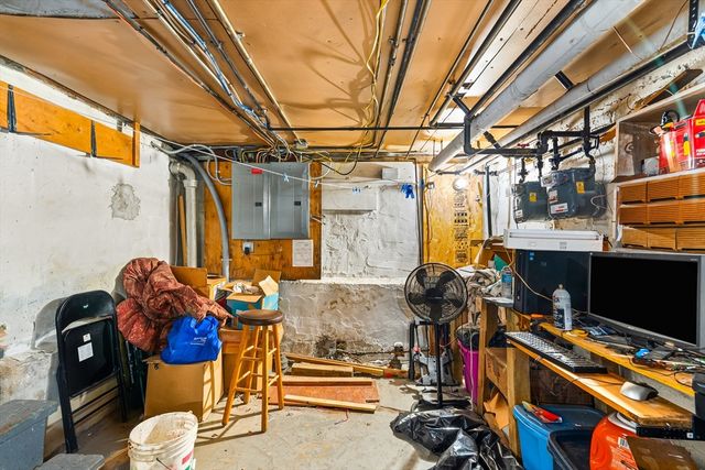 172-174 Franklin St, Boston, MA 02134