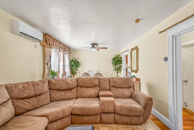 172-174 Franklin St, Boston, MA 02134