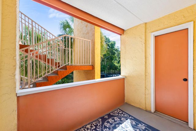 209 W Miracle Strip Parkway C201, Mary Esther, FL 32569