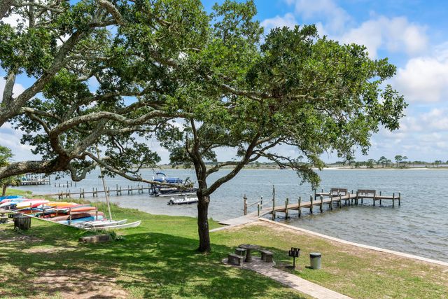 209 W Miracle Strip Parkway C201, Mary Esther, FL 32569