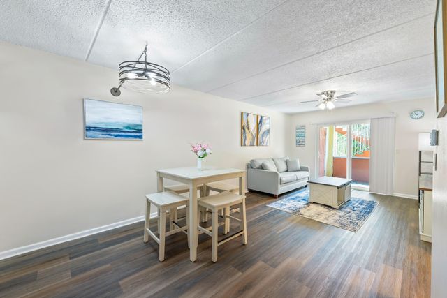 209 W Miracle Strip Parkway C201, Mary Esther, FL 32569