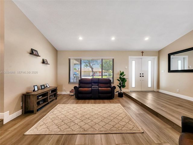 1359 NW 112th Ter, Coral Springs, FL 33071