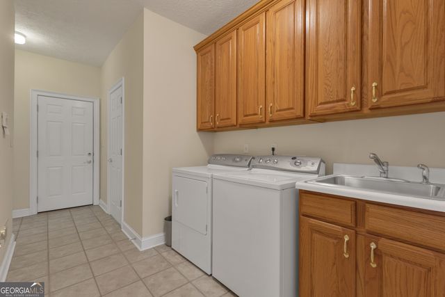 155 Rising Star Road, Fayetteville, GA 30215