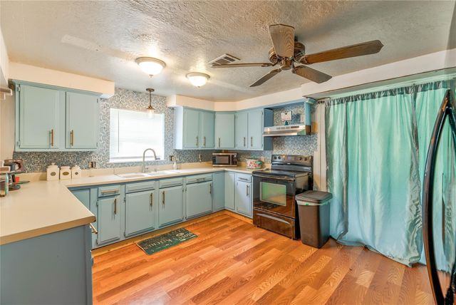 144 Deer Path, Livingston, TX 77351