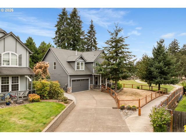 19485 Hummingbird Loop, Oregon City, OR 97045