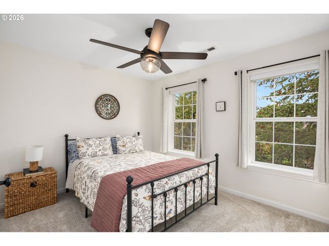 19485 Hummingbird Loop, Oregon City, OR 97045