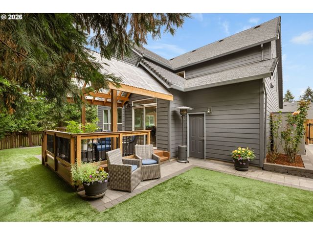 19485 Hummingbird Loop, Oregon City, OR 97045
