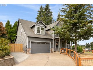 19485 Hummingbird Loop, Oregon City, OR 97045