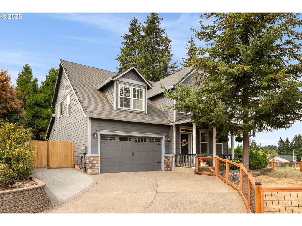 19485 Hummingbird Loop, Oregon City, OR 97045