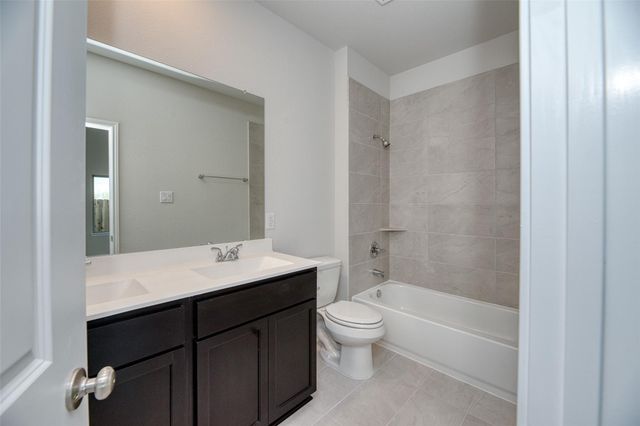 21111 Sunlight Grove Drive, Bonney, TX 77583