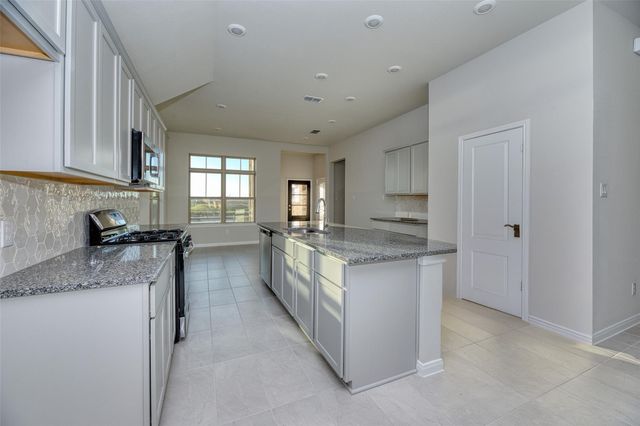 21111 Sunlight Grove Drive, Bonney, TX 77583