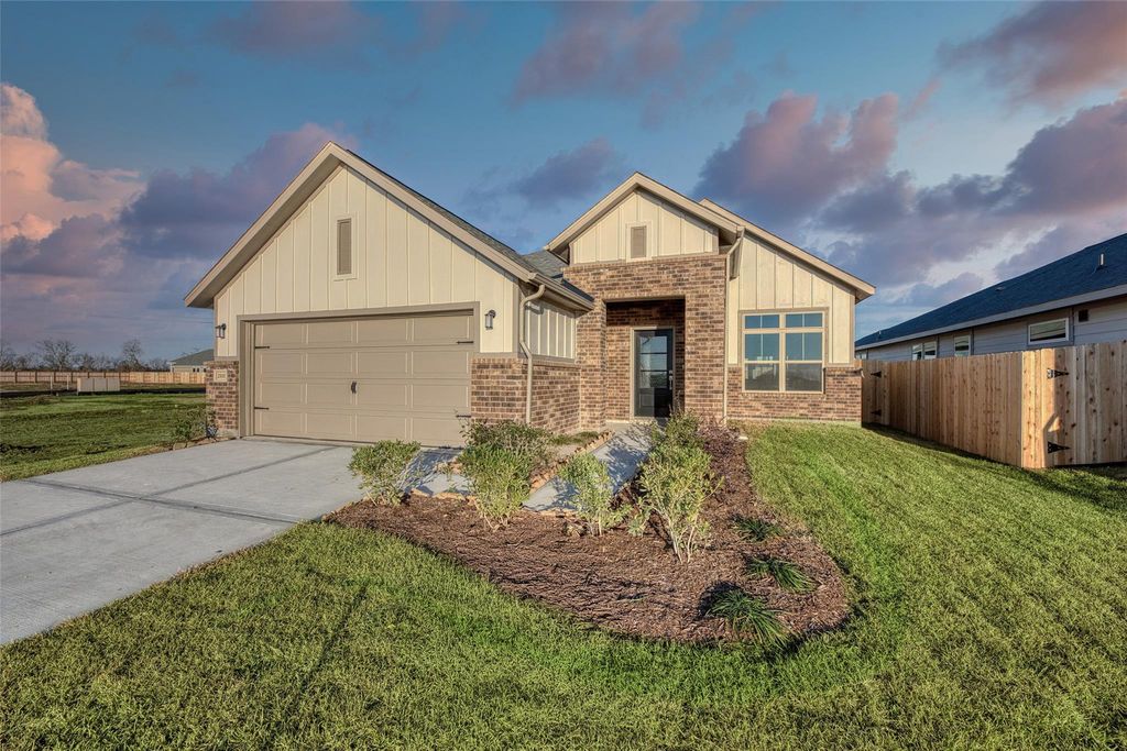 21111 Sunlight Grove Drive, Bonney, TX 77583