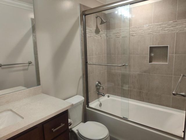 147 Bundeson Circle, Hollister, CA 95023