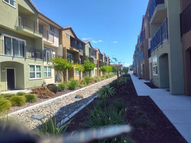 147 Bundeson Circle, Hollister, CA 95023