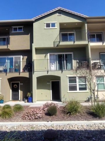 147 Bundeson Circle, Hollister, CA 95023