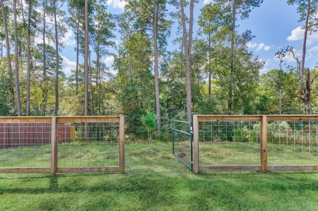 12139 La Salle River Road, Conroe, TX 77304